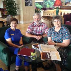 Members fro S.I. Goulburn, Australia with Don, a Soroptimister!